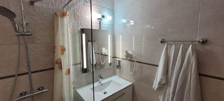 Casa Leahu Panzió Május 1. üdülő Kültér fotó