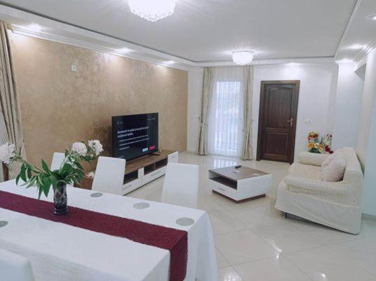 Casa Leahu Panzió Május 1. üdülő Kültér fotó