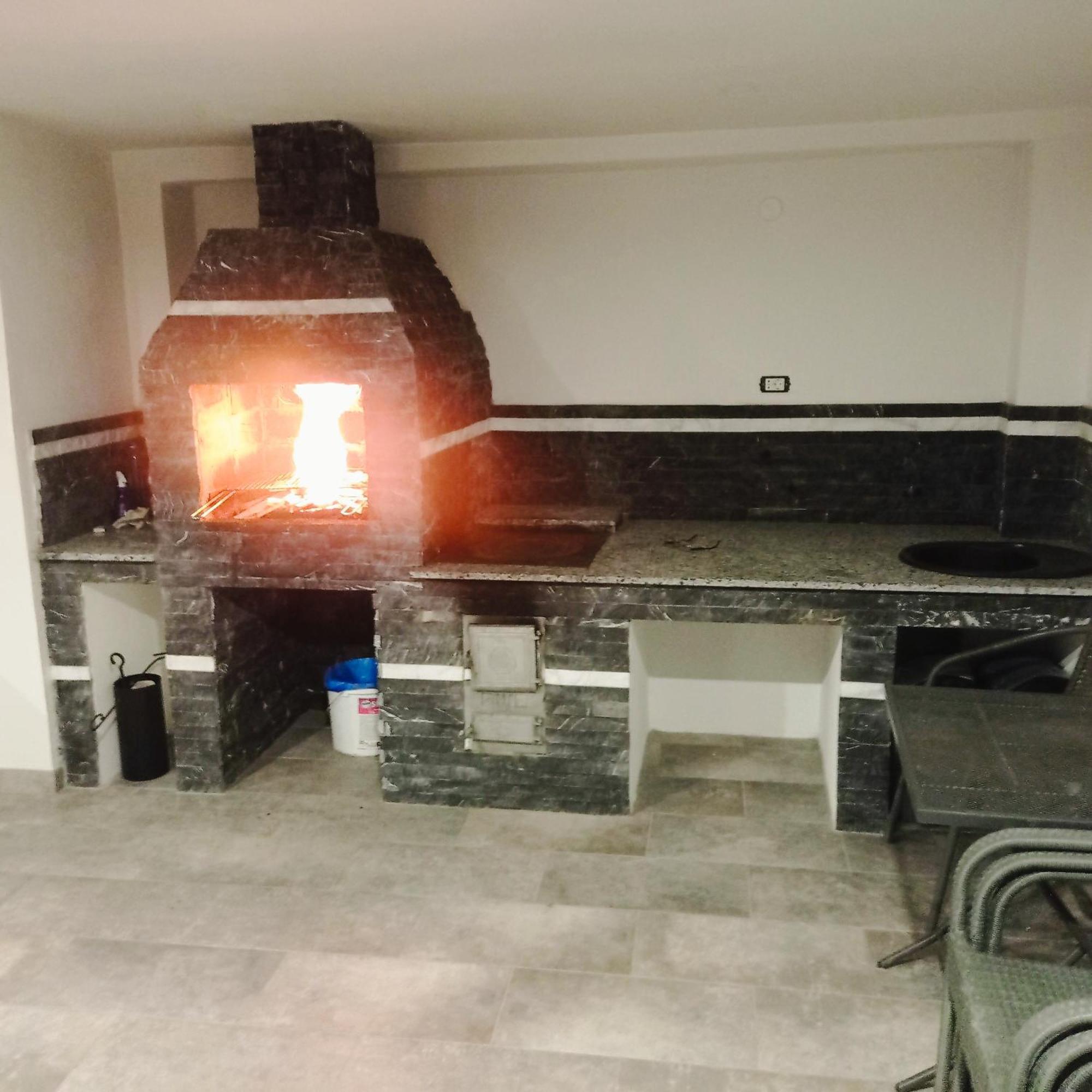 Casa Leahu Panzió Május 1. üdülő Kültér fotó
