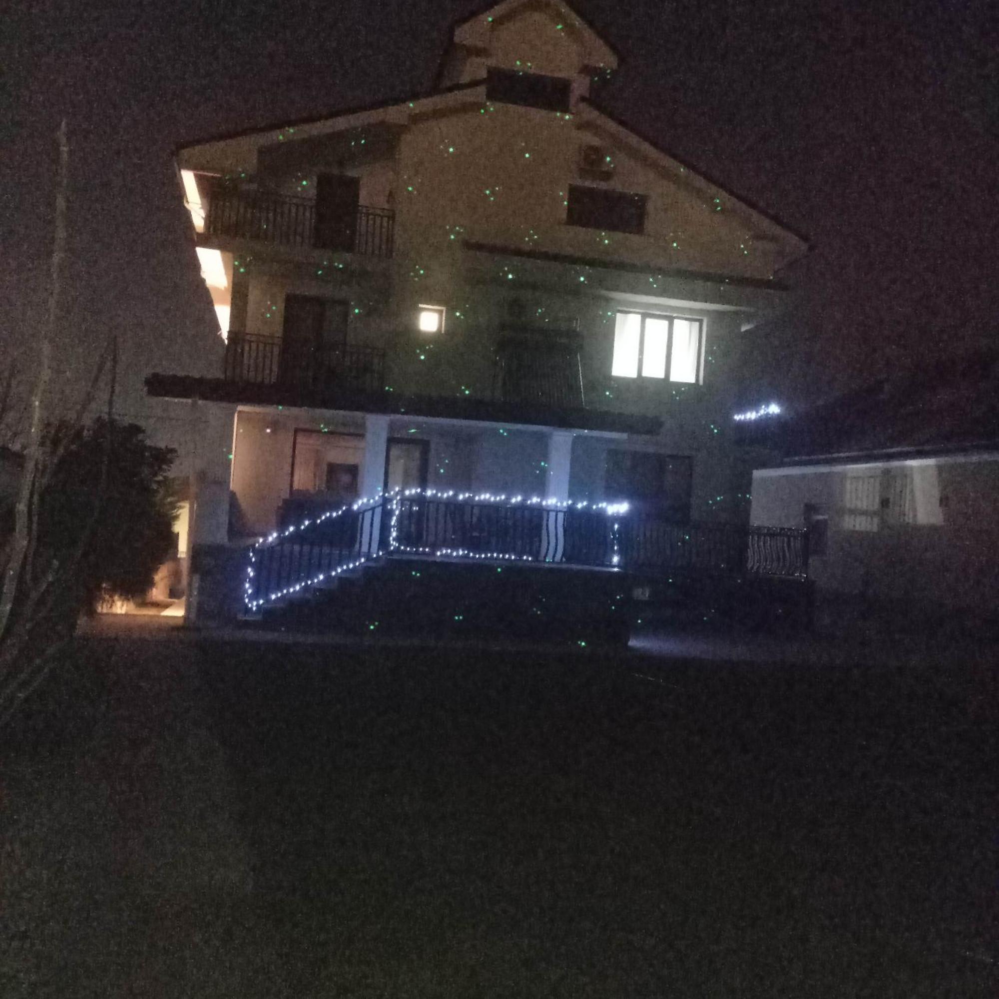 Casa Leahu Panzió Május 1. üdülő Kültér fotó